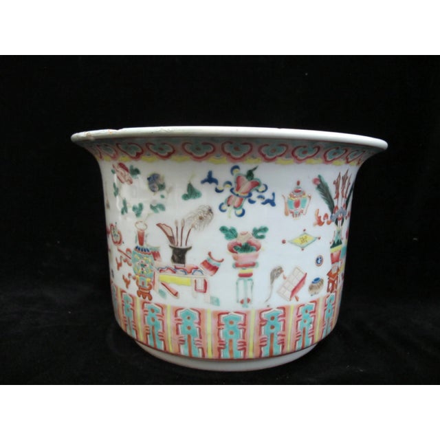 19th Century Chinese Qing Dynasty Famille Rose Porcelain Precious Objects Jardiniere Planter For Sale - Image 5 of 8