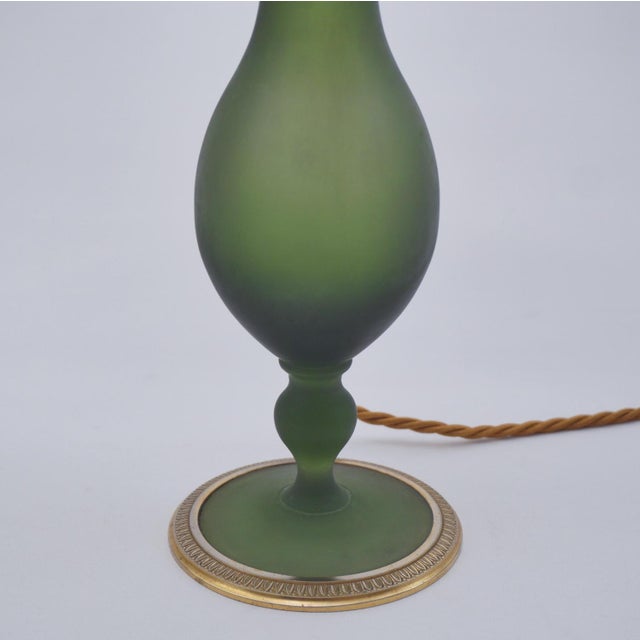 Late 19th Century 1890's French Art Nouveau Baccarat Style Satin Glass & Ormolu Antique Table Lamp - Rewired For Sale - Image 5 of 14