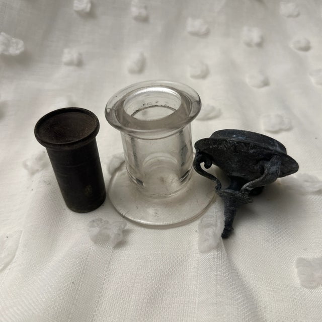 Early 19th Century Antique Glass Oil Lantern For Sale - Image 5 of 7