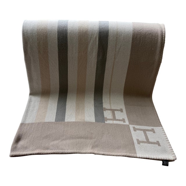 Hermès Avalon 100% Cashmere Throw Blanket For Sale