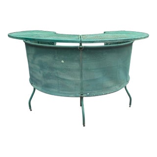 Vintage Green Metal Mesh Outdoor Patio Table For Sale