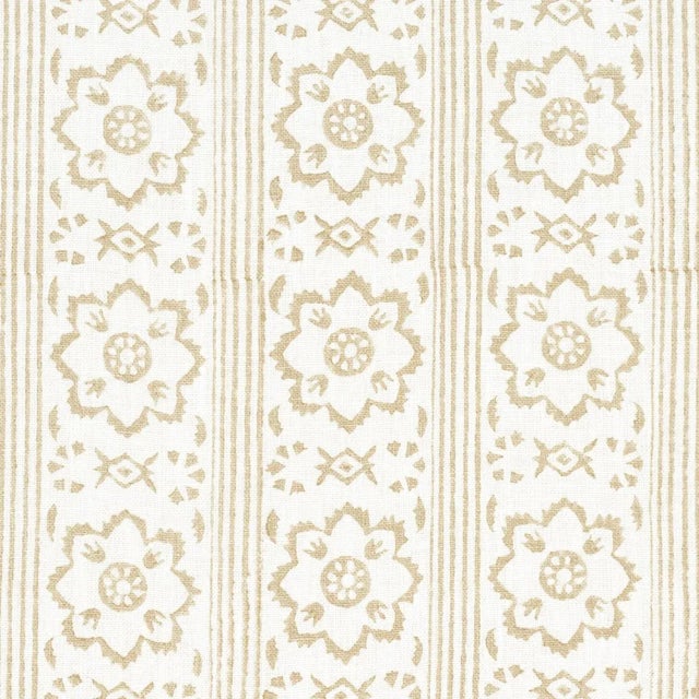 Contemporary Schumacher Sunda Hand Blocked Print Fabric In Neutral For Sale - Image 3 of 4