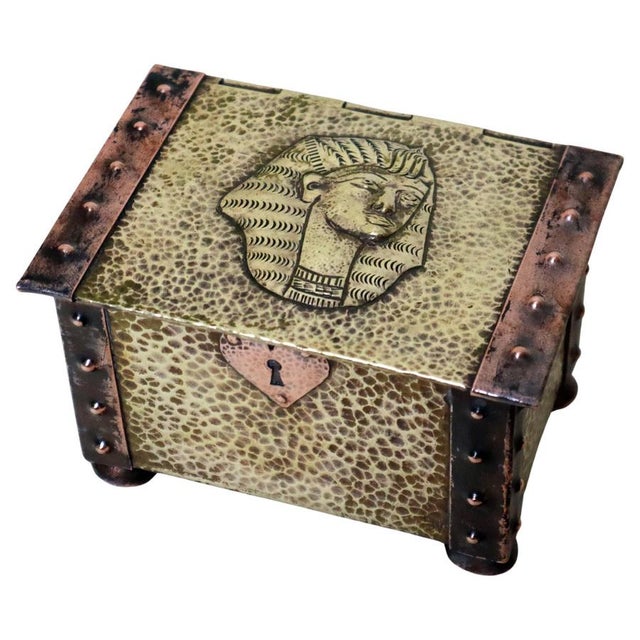 Handcrafted Brass and Copper Love Box with Pharaoh Design, 1920s For Sale - Image 10 of 10