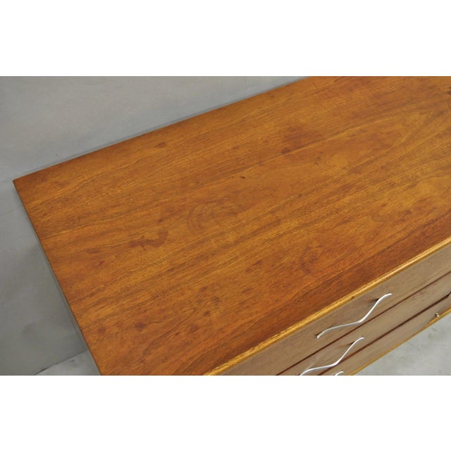 Vintage Lane Acclaim Mid Century Modern Walnut Dovetail Buffet Credenza Cabinet For Sale - Image 9 of 18
