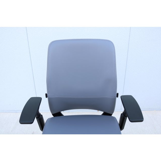 Steelcase New Amia Executive Ergonomic Office Chair Gray Vinyl, Fully Adjustable For Sale - Image 11 of 18