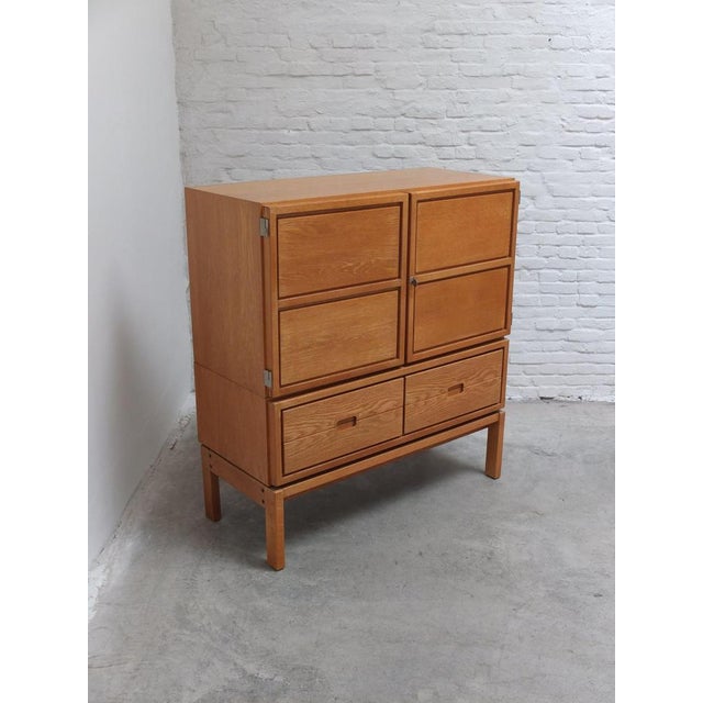 Decorative N-Line Bar Cabinet in Oak by Gebroeders Neirinck, 1968 For Sale - Image 3 of 18