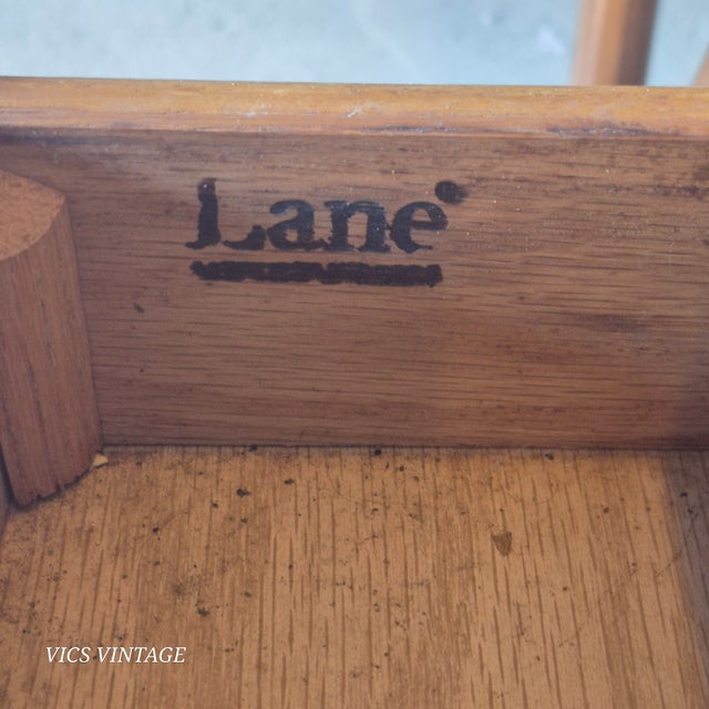 Burnt Umber Lane Perception Mid Century Modern Walnut Coffee Table C. 1960 For Sale - Image 8 of 10