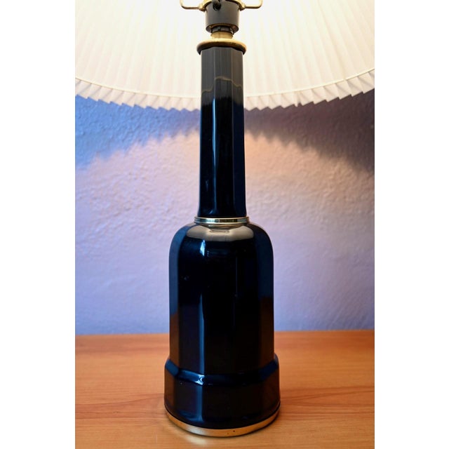 1950s Scandinavian Lamp in Black Porcelain and Brass in the style of Sohølm, 1960s For Sale - Image 5 of 14