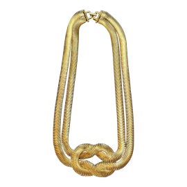 Example of Link and Chain Necklaces