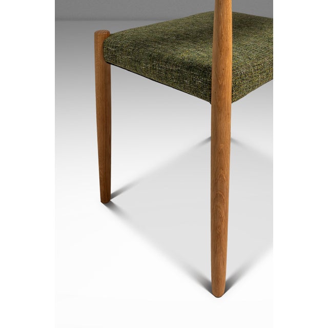 Restored Mid-Century Danish Modern Side / Dining Chair in Oak & Green Tweed Attributed to Poul Volther for Frem Røjle, Denmark, C. 1970s For Sale - Image 14 of 18