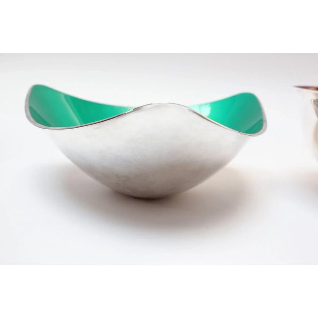 Set of Two Mid-Century Reed and Barton "Color Clad" Green and Ruby Red Silver-Plated Bowls For Sale - Image 10 of 13