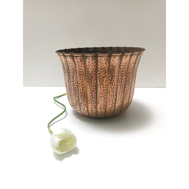 Mid-Century Modern Round Embossed Copper Vase in the style of Egidio Casagrande, Italy, 1950s For Sale - Image 3 of 11