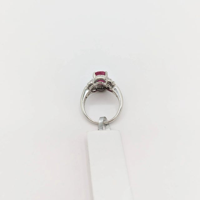 Early 21st Century Ruby and White Diamond Cocktail Ring in Platinum, size 5.25 For Sale - Image 5 of 7