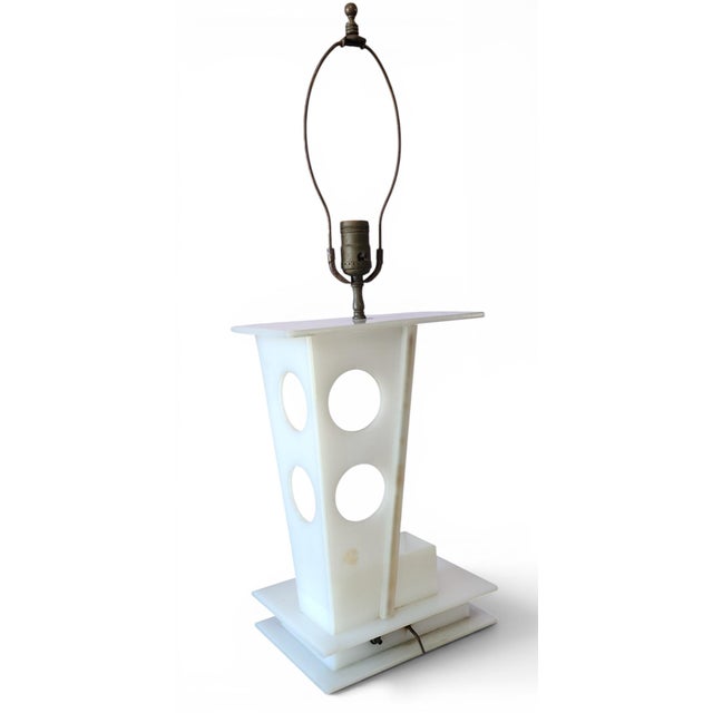 Moss Studios Vintage Mid Century Modern Lucite Moss Table Lamp, 1950s ~ No Figurine For Sale - Image 4 of 6
