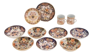 English Imari Style Porcelain Tableware, 11 Pieces