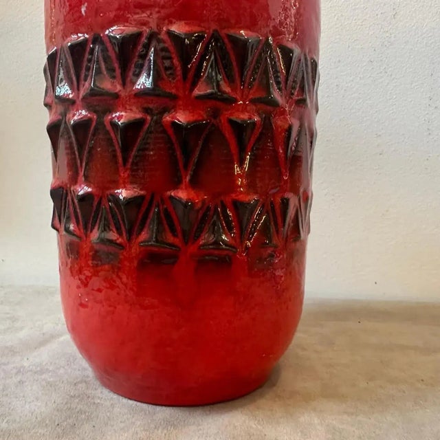 Ceramic 1970s Fat Lava Red and Black Ceramic German Vase For Sale - Image 7 of 11