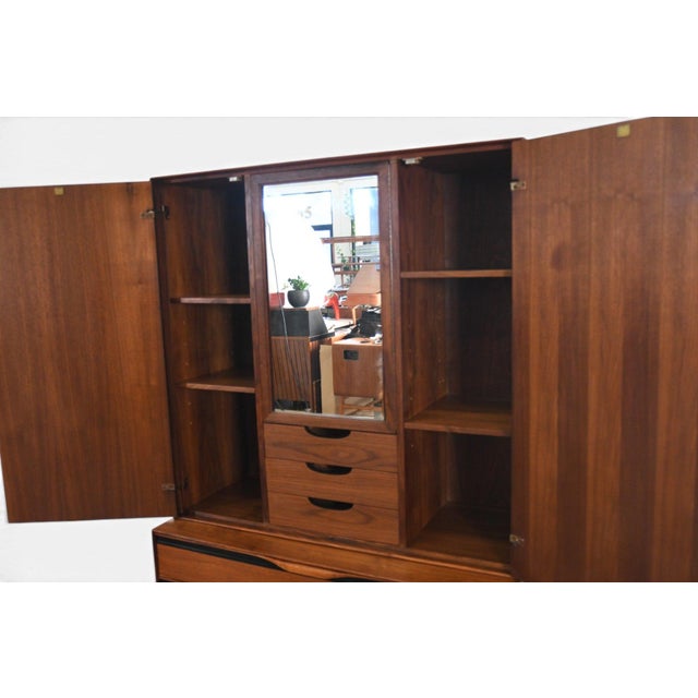 Glenn of California Mid 20th Century John Kapel Tall Dresser / Wardrobe in Walnut For Sale - Image 4 of 14
