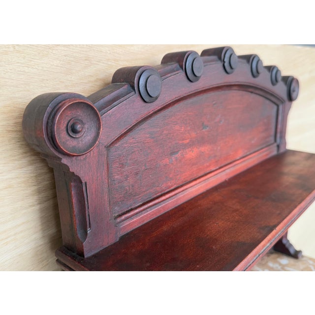 Early 20th Century Pair of Art Nouveau Italian Nightstands in Solid Walnut with crest For Sale - Image 13 of 18