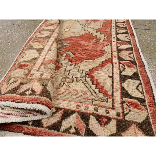Galerie Shabab Collection Mid-20th Century Turkish Oushak Throw Rug For Sale In New York - Image 6 of 6