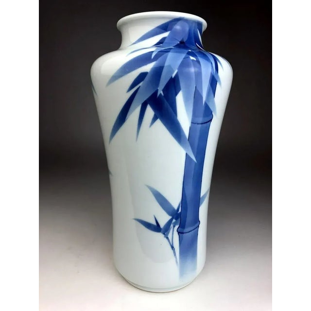 A striking blue and white vase from the studio of Japanese Potter Makuzu Kozan, also known as Miyagawa Kozan (1842–1916),...