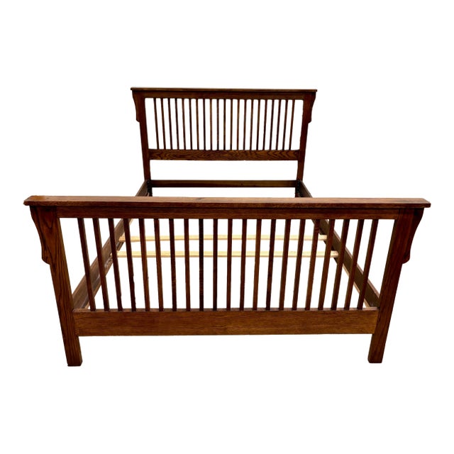 Vintage Queen Size Stickley Style Mission Arts and Crafts Style Oak Bed For Sale
