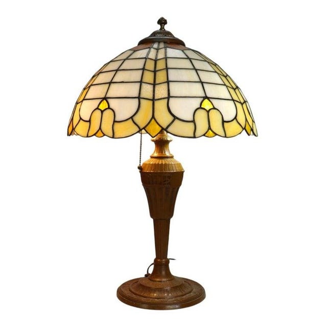 1920s Arts & Crafts Bradley & Hubbard Style Stained Leaded Glass Table Lamp For Sale - Image 10 of 11