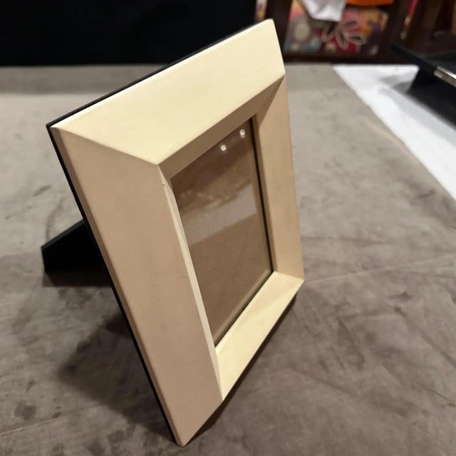 1990s Modern Ivory Lacquered Wood Italian Picture Frame by Bussolari For Sale - Image 11 of 11