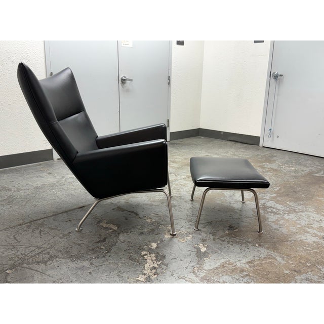 Hans Wegner Hans Wegner for Carl Hansen & Son Thor Black Leather Ch445 Lounge Chair & Ch446 Footrest Set For Sale - Image 4 of 11