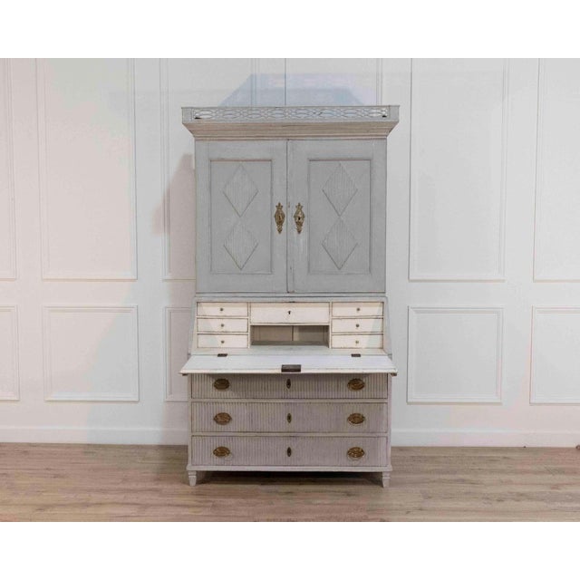 Late 18th-Century Scandinavian Two-Part Secretary, Circa 1790 For Sale - Image 13 of 17