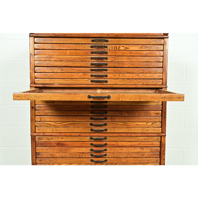 Wood Antique Arts & Crafts Oak 31-Drawer Architect's Blueprint Flat File Cabinet by Hamilton, Circa 1900 For Sale - Image 7 of 17