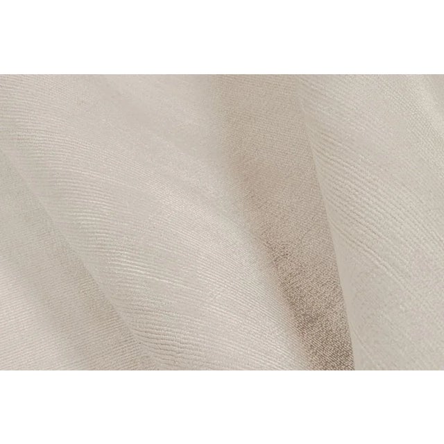 This palace-sized 11x15 rug is a grand new entry to Rug & Kilim’s Texture of Color Collection. Connoisseurs will note this...