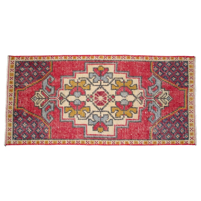 1970s 1970s Hand Knotted Low Pile Turkish Petite Rug Entry Decor, Bath Mat - 19'' X 40'' For Sale - Image 5 of 13