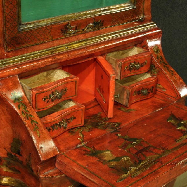 Venetian Lacquered and Gilded Chinoiserie Trumeau, 1940 For Sale - Image 4 of 13