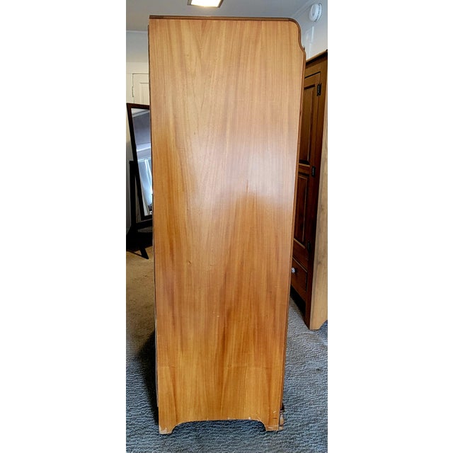 Brown 1930s J. D. Bassett Art Deco Waterfall Wardrobe For Sale - Image 8 of 9