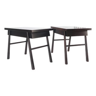 Mid 20th Century Pair of Gibbings Ebonized Dark Lacquer Walnut One Drawer End Side Tables Mint! For Sale