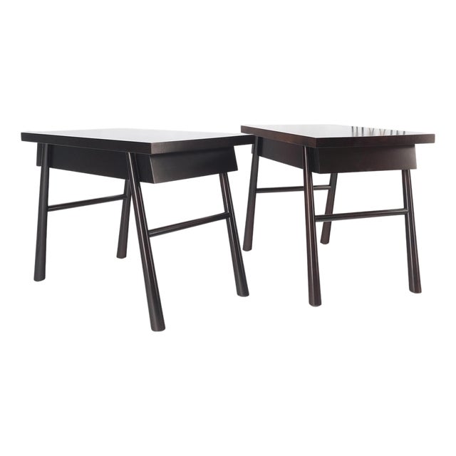 Mid 20th Century Pair of Gibbings Ebonized Dark Lacquer Walnut One Drawer End Side Tables Mint! For Sale
