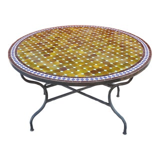 48" Honey Mustard Green / Black and White Moroccan Round Mosaic Table For Sale