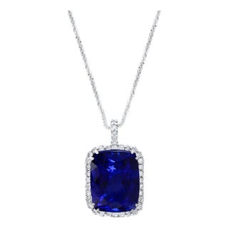 37.5 Carat Tanzanite Necklace & Diamond Pendant with Chain 14 Karat White Gold For Sale