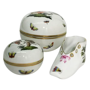 Rothschild Porcelain Round Lidded Boxes and Shoe from Herend Hungary, Set of 3