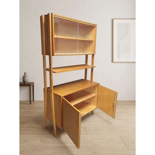 1960s Mid-Century Oak Veneer Wall Shelf Bookcase by František Jirák for Tatra Nábytok, Former Czechoslovakia, 1960s For Sale - Image 5 of 8