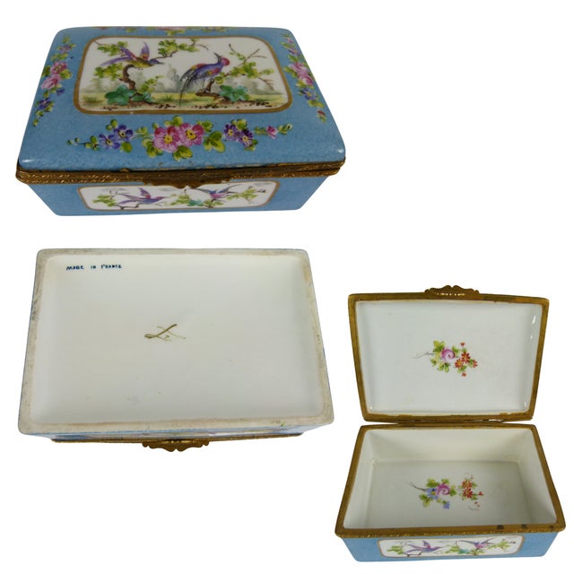 Antique French Sèvres-Style Porcelain Hinged Trinket Box - Birds & Flowers, Late 19th C. For Sale - Image 12 of 14