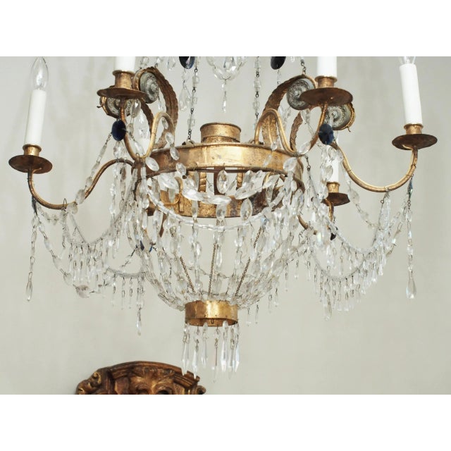Early 19th Century Tuscan Gilt Tole and Crystal Chandelier For Sale In New Orleans - Image 6 of 10