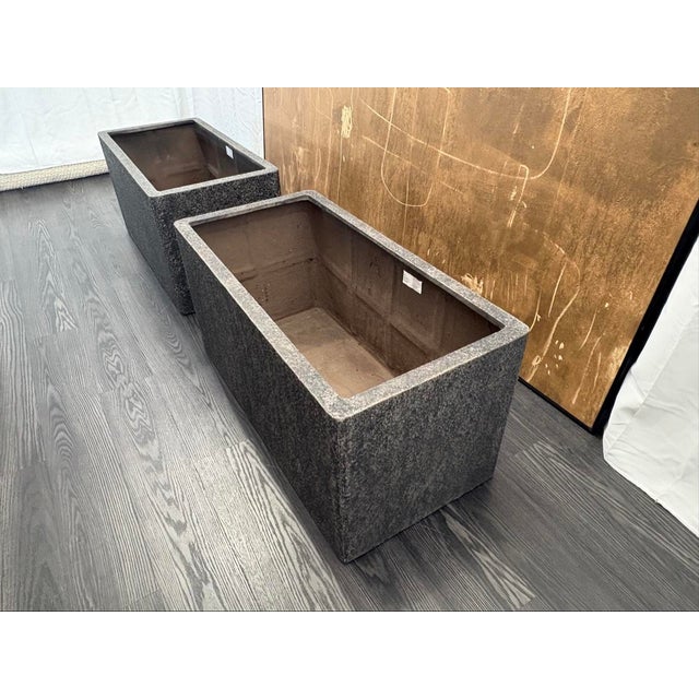 Black Rh Paxos Square Planter – Size F 39½"w × 19½"d × 19½"h | Carbon | Set of 2 | Upscale Staging For Sale - Image 8 of 18