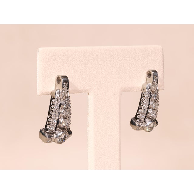 The Gianna: Art Deco Platinum Diamond Dangle Earrings For Sale - Image 4 of 7