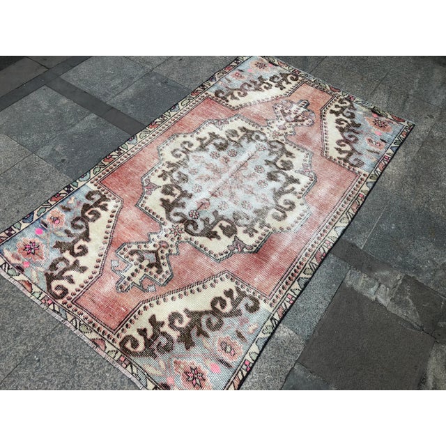Turkish 1960s Vintage Turkish Oushak Distressed Rug - 3′10″ × 6′5″ For Sale - Image 3 of 11
