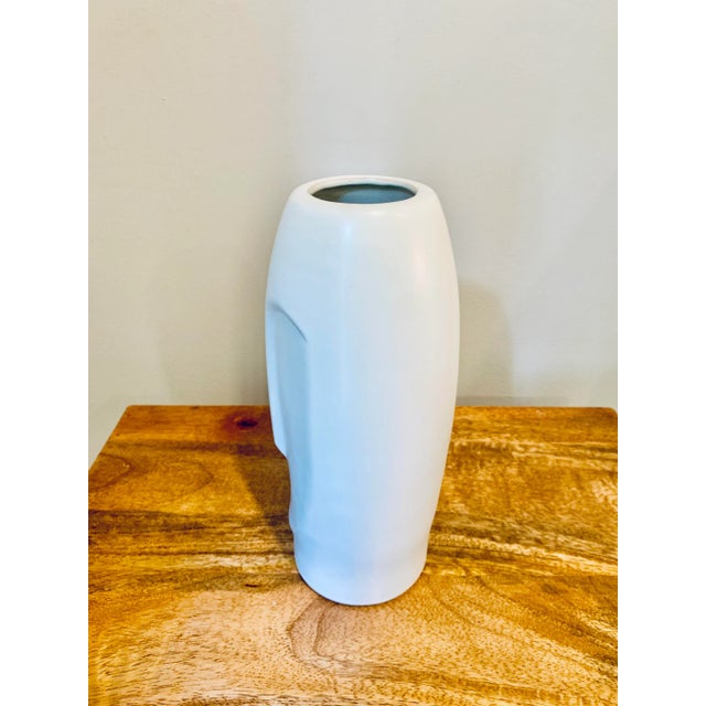 Fun modern head design elongated large ceramic decorative piece Perfect for a side table or office Fits with modern...