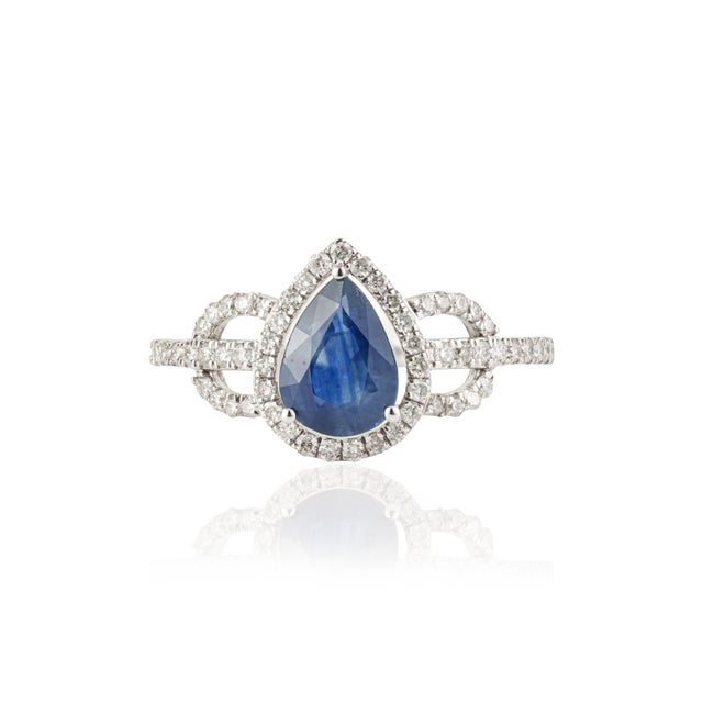 Contemporary 14k White Gold 1.22 Carat Blue Sapphire & Diamond Statement Halo Ring Size 5.5 For Sale - Image 3 of 16