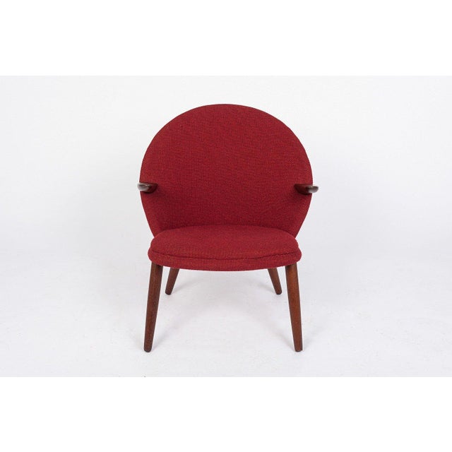 Glostrup Møbelfabrik Danish Mid Century Modern Red Upholstery Lounge Chairs by Kurt Olsen, 1960s For Sale - Image 4 of 9