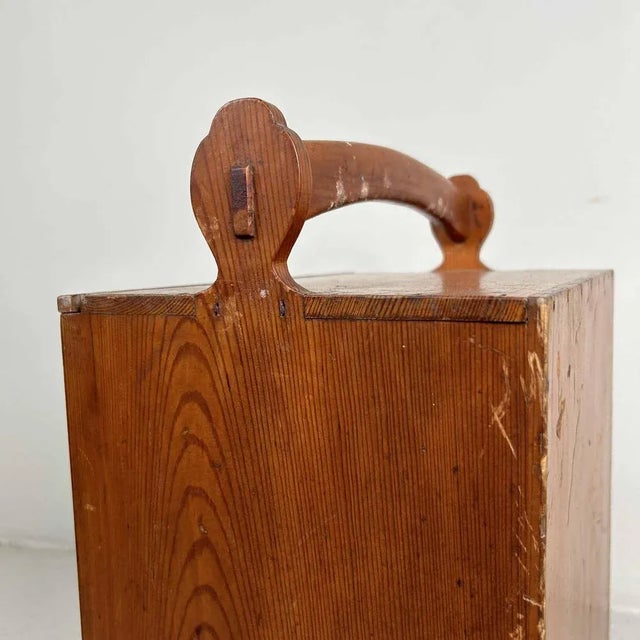 Wood Japanese Taishō Lacquerware Storage Box, 1920s For Sale - Image 7 of 12