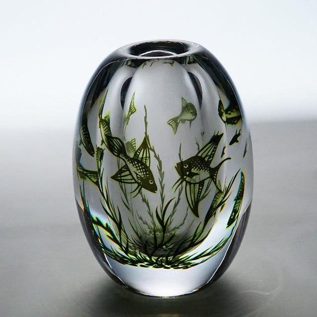 1960s Vintage Fish Graal Vase by Edward Hald for Orrefors, Sweden 1963 For Sale - Image 5 of 7